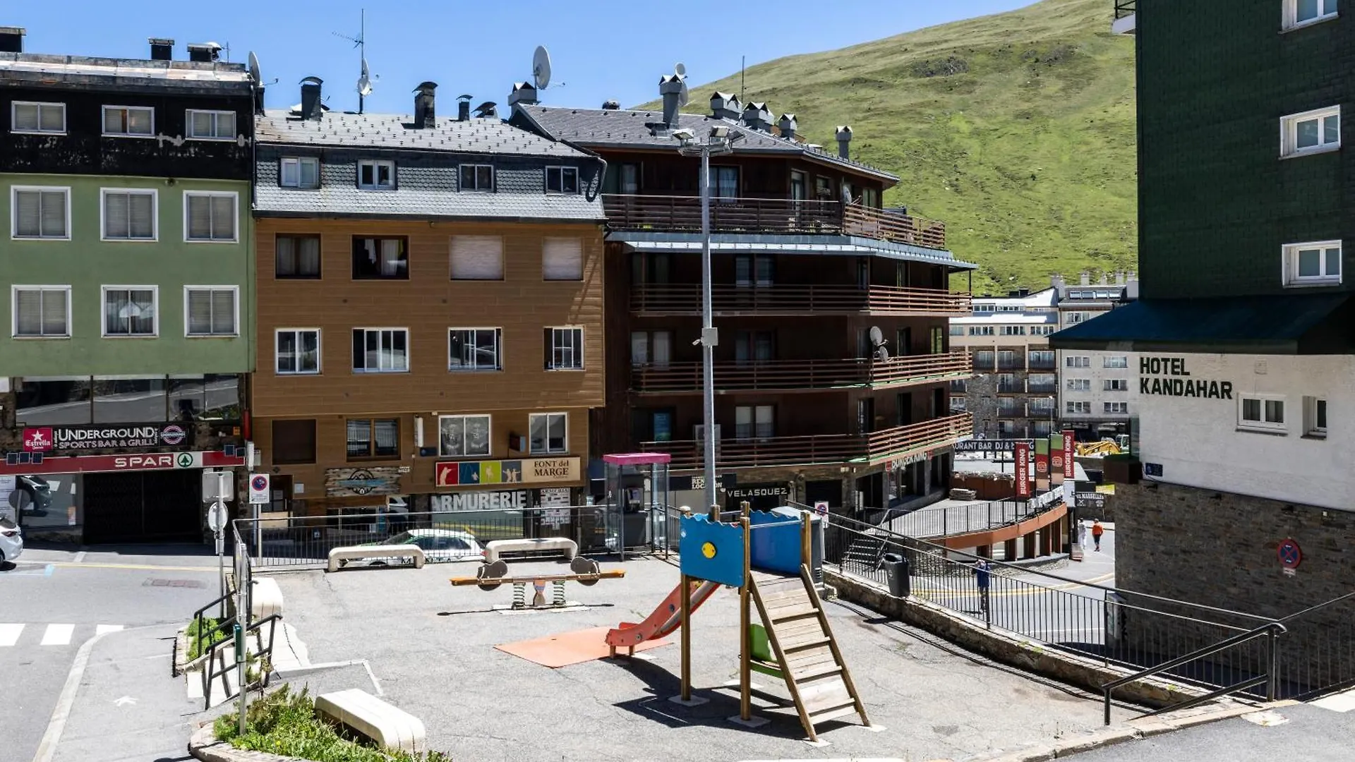 Apartment Estudio Para Grupos Pequenos En El Pas De La Casa - Centrico